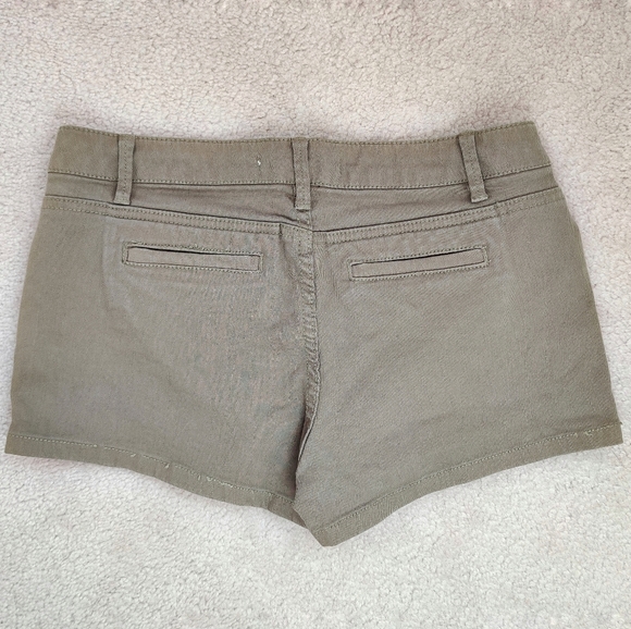 Life In Progress shorts - Picture 2 of 3